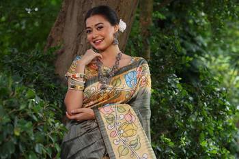 Mahendi Treaditional Kalamkari design Lotus border printed work saree with Blouse  3