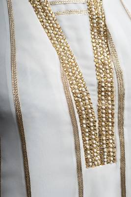 Off-white georgette embroidered anarkali kurta & pants set 6