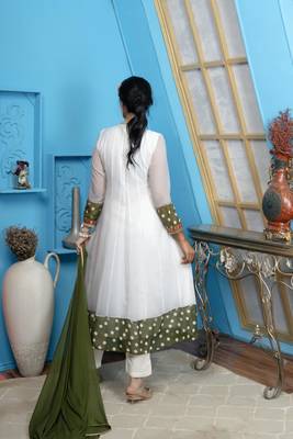Off-white embroidered georgette stitched anarkali trouser kurta & dupatta  5
