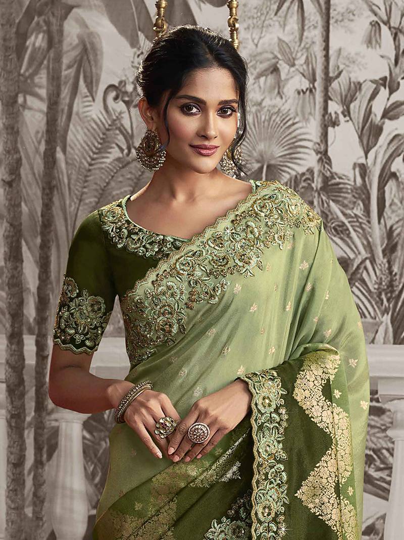 Green Jacquard Silk Embroidery Heavy border work Saree with Unstitch Blouse Piece