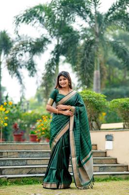Green Raw Silk Saree With All Over Zari Weaving Pattern With Running Blouse Piece 2