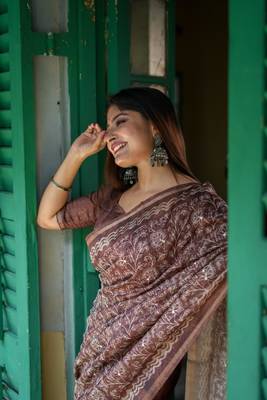 Brown Tussar Silk Saree With Printed Pallu And Floral Embroidery Work Border With Blouse 3