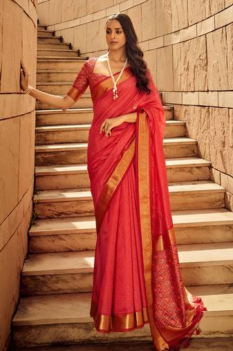 Red Soft Khadi Raw Silk With Patola Weaving Pallu And Zari Weaving Border With Blouse