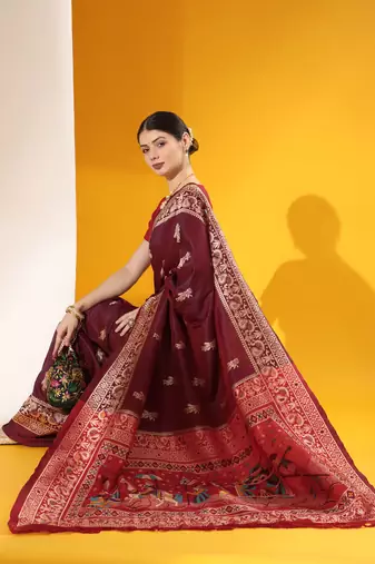 Wine Soft  Raw Silk With Zari Weaving Pallu And Zari Weaving Border With Blouse