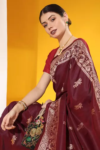 Wine Soft  Raw Silk With Zari Weaving Pallu And Zari Weaving Border With Blouse