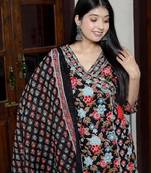 Jaipuri print v neck cotton angrakha pattern black kurta set