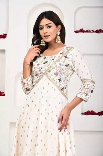 White anarkali two piece set: simplicity in cotton