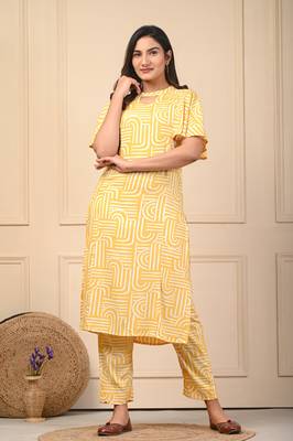 Yellow rayon elegant kurti pant set 5