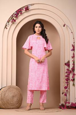 Pink rayon elegant kurti pant set 1