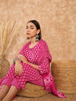 Pink Printed Pure Cotton Straight Kurti Pant and Dupatta Set 1