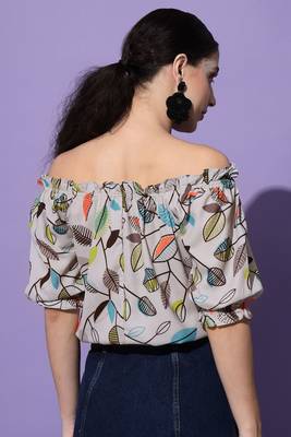 Beach wear half sleeve floral print  grey top 2