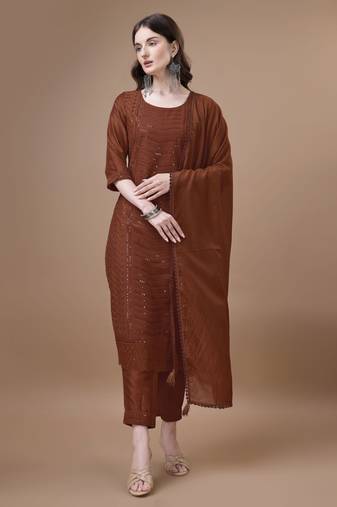 Amber orange embroidered silk blend women's kurta, pyjama & dupatta set