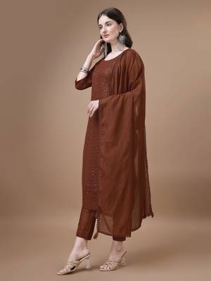 Amber orange embroidered silk blend  Kurta pant  with dupatta set 3