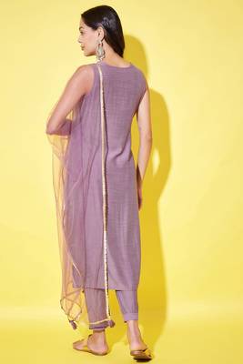 Purple mauve embroidered silk blend women's kurta, pyjama & dupatta set 2