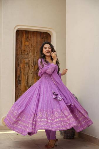PURPLE COLORE GEORJEET PARTY WEAR SUIT SET