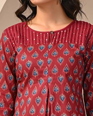 red exquisite charming kurta set 3