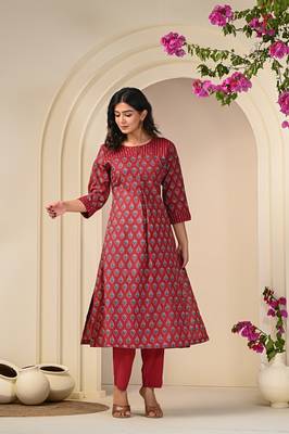 red exquisite charming kurta set 5
