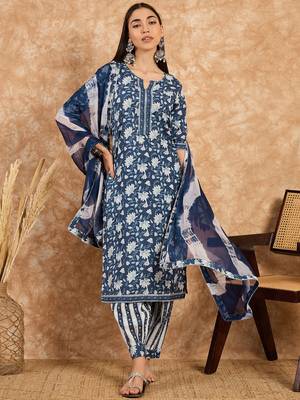 Navy Blue Printed Pure Cotton Straight Kurti Pant and Dupatta Set 3