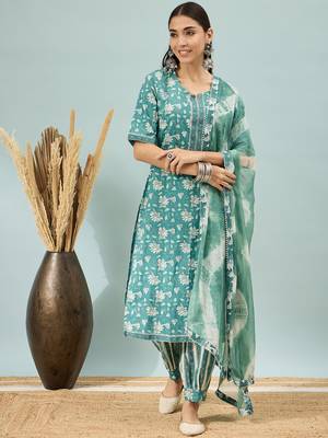 Blue Printed Pure Cotton Straight Kurti Pant and Dupatta Set 1