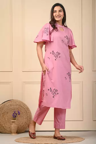 Pink floral dobby cotton kurta set with elegant embroidery
