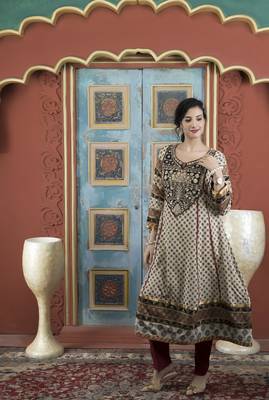 Beige silk embroidered anarkali kurta & 3