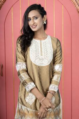 Antique-gold silk embroidered straight cut kurta & 1