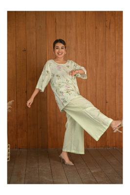 Senorita Light green & white linen & cotton half sleeve co-ord set 3