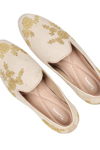 Tanny shoes men's velvet material all over embroidery cream slip on jutti