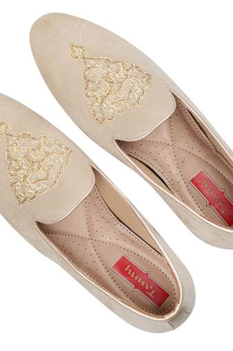 Tanny shoes men's velvet material zari embroidery cream slip on jutti