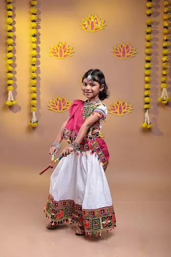 Banjara india girls kutch work embroidered lehenga choli set with dupatta (cc1-wild) - white