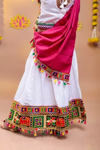 Banjara india girls kutch work embroidered lehenga choli set with dupatta (cc1-wild) - white