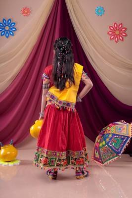 Banjara india girls kutch work embroidered lehenga choli set with dupatta (cc1-wild) - red 4