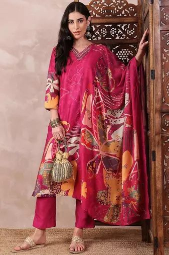 women pink silk blend floral printed straight kurta trouser with dupatta