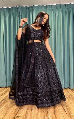 Bollywood Style Wedding Wear Lehenga Choli 1