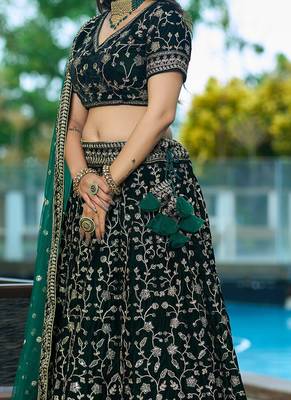 Designer Bollywood Style Wedding Lehenga Choli 3