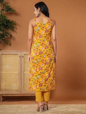  mustard cotton sleeveless kurta dupatta set 3