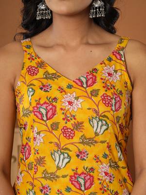  mustard cotton sleeveless kurta dupatta set 4