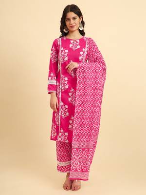  pure cotton pakistani kurta set with pant & dupatta with lace detailing 1