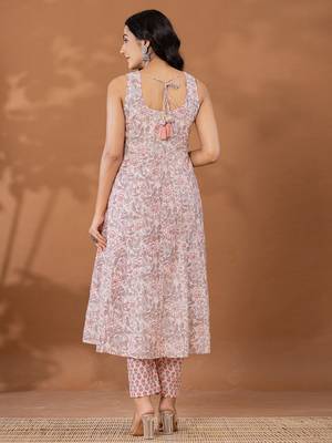  peach cotton anarkali square neck kurta dupatta set 3