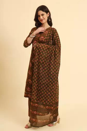  green pure cotton floral,sequins work kurta set with dupatta