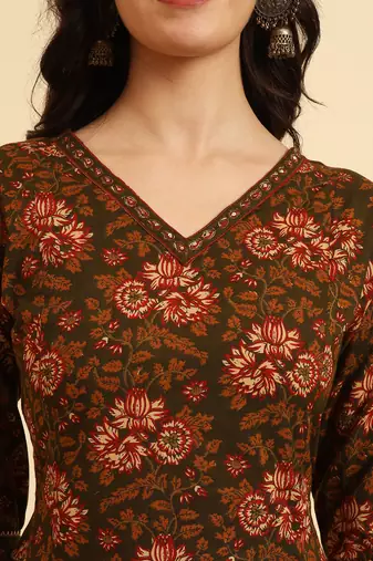  green pure cotton floral,sequins work kurta set with dupatta
