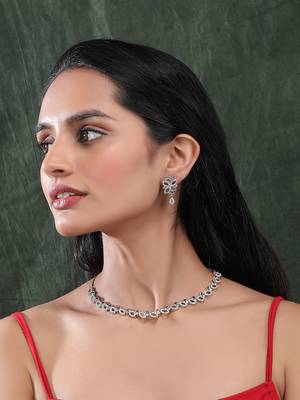 Silver plated sleek ad necklace set 3