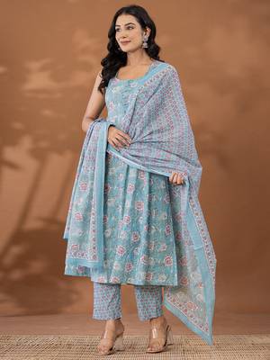  blue cotton anarkali square neck kurta dupatta set 2