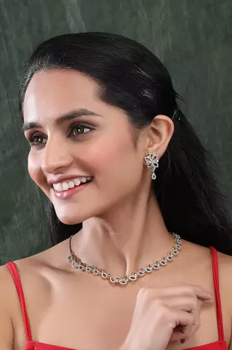 Silver gold plating sleek ad necklace set