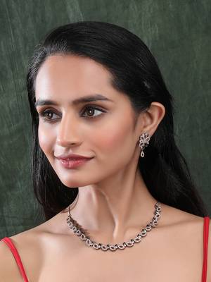 Black plating sleek ad necklace set 3