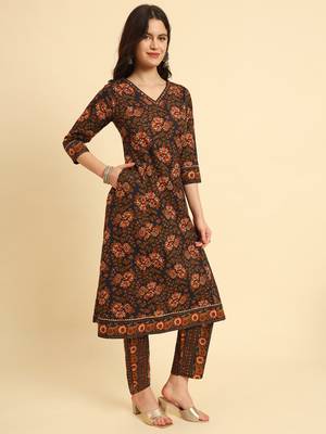  navy blue pure cotton floral,sequins worky kurta set with dupatta 5