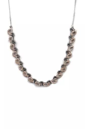 Black plating sleek ad necklace set