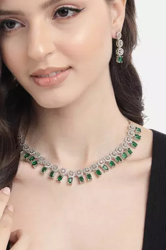 Silver plated green square stone jewelery set