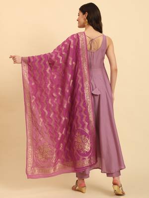  purple silk sleeveless kurta with pant banarasi dupatta set 3