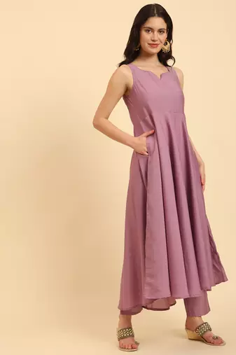  purple silk sleeveless kurta with pant banarasi dupatta set